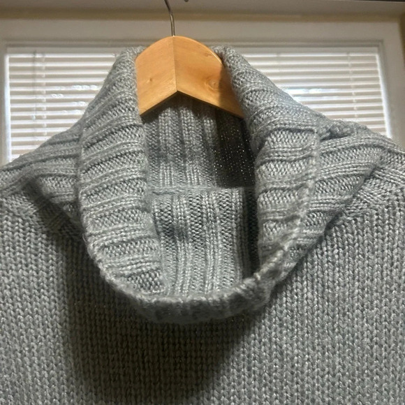 J + L (John and Jenn by Line) XL sweater in great cond oversized Revolve Brand - Picture 7 of 9